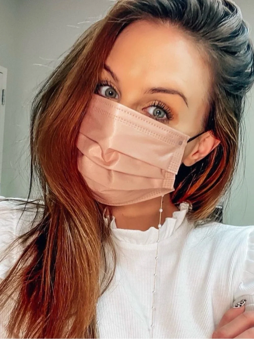 10 Disposable face masks in neutral - everyday comfort